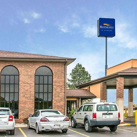 Hotel Baymont By Wyndham Flint Airport North Extérieur photo