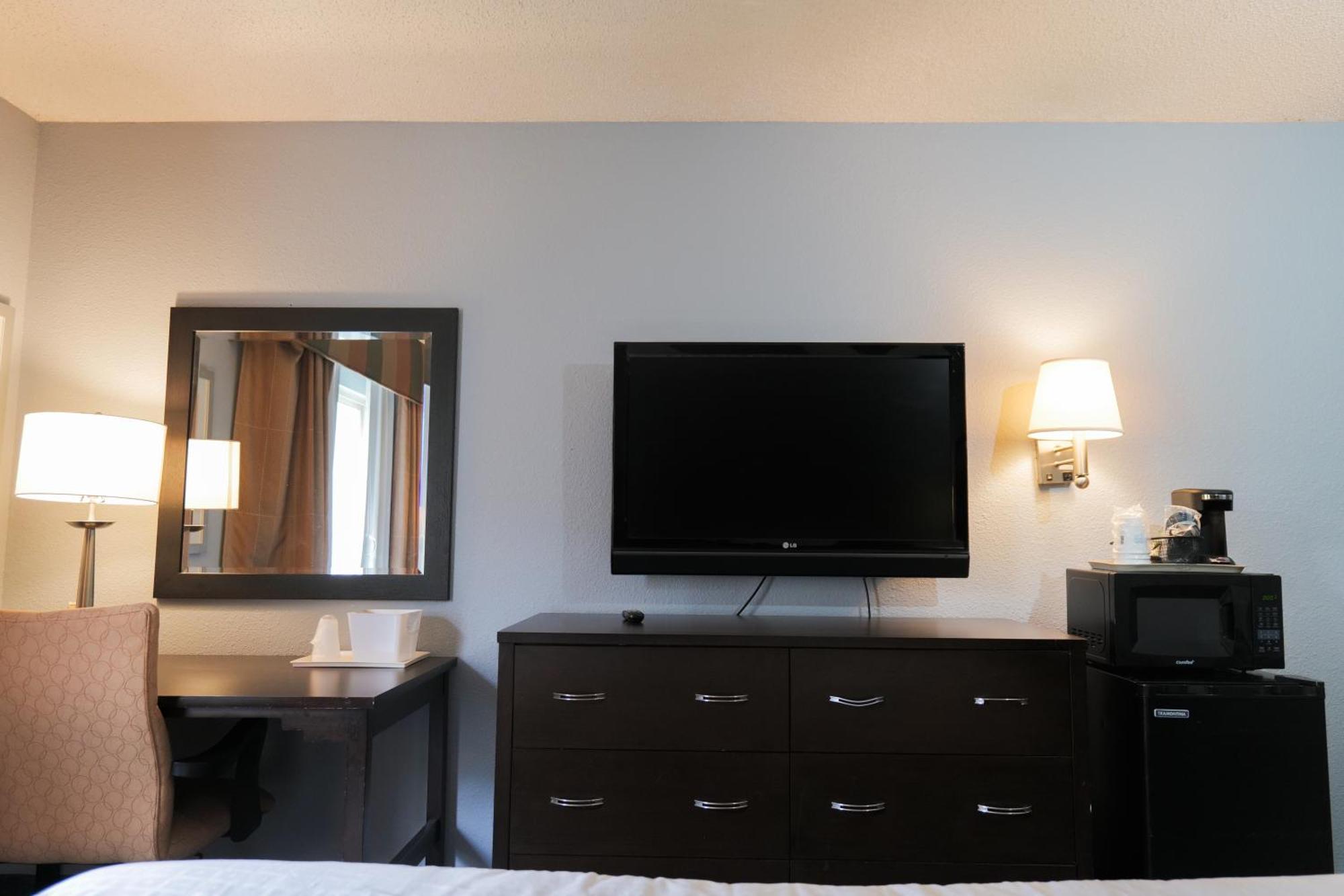 Hotel Baymont By Wyndham Flint Airport North Extérieur photo