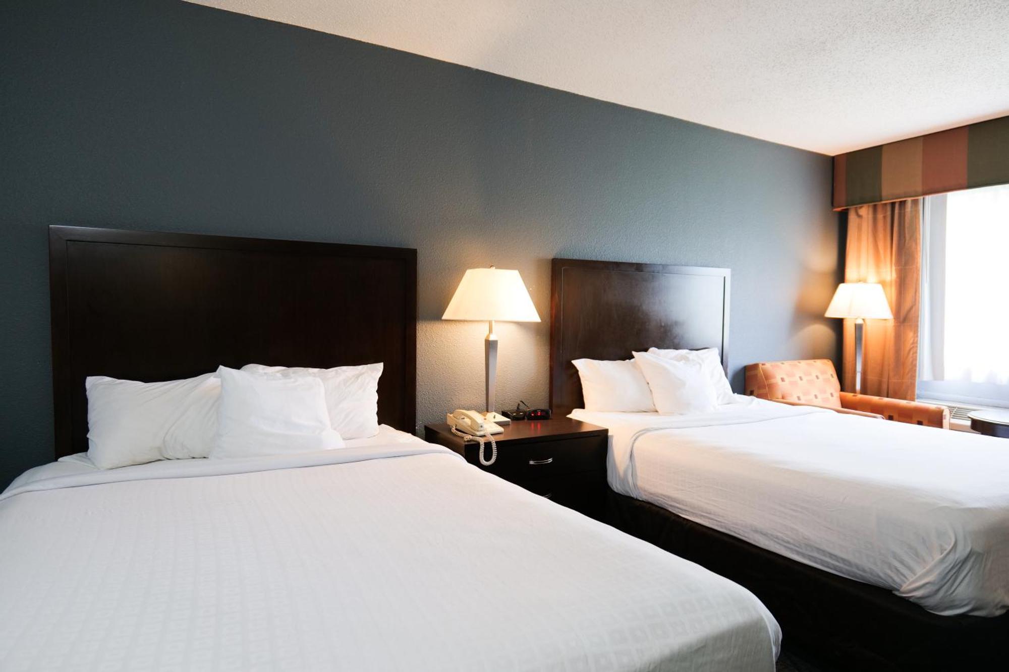 Hotel Baymont By Wyndham Flint Airport North Extérieur photo
